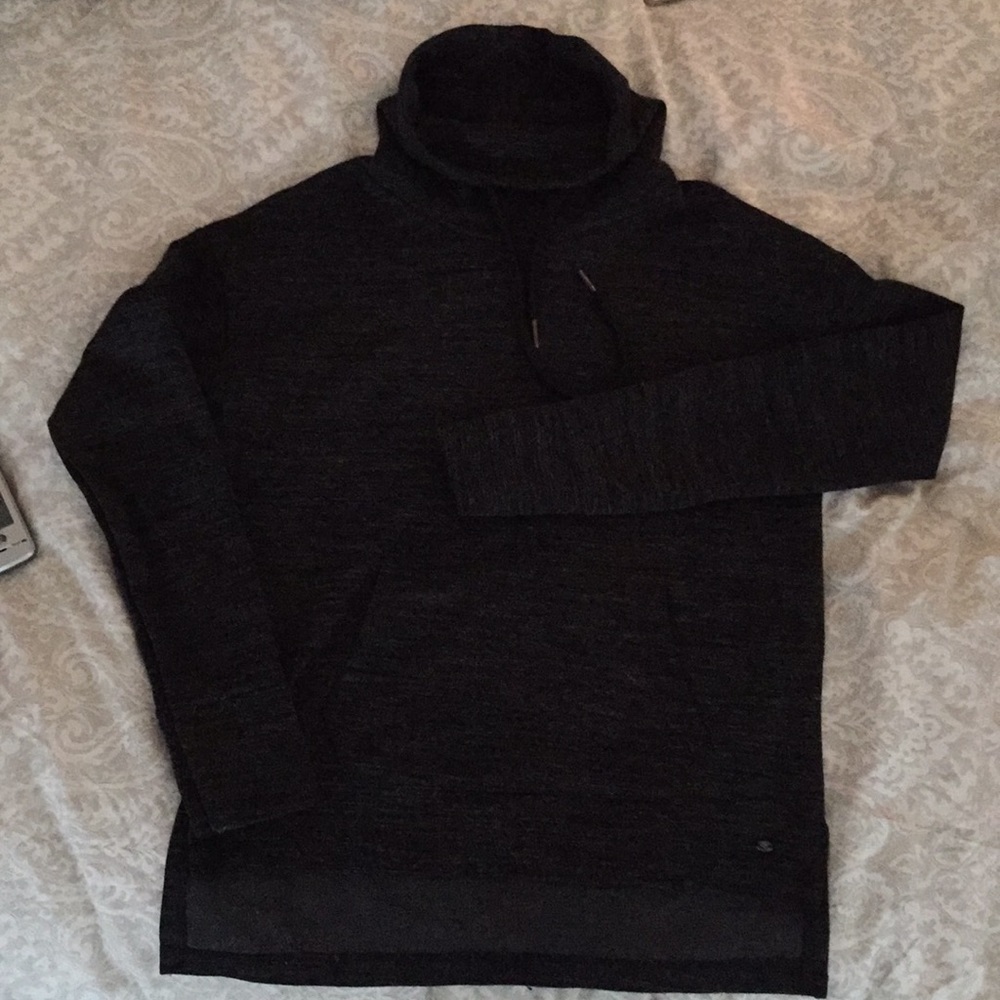 Black Pullover